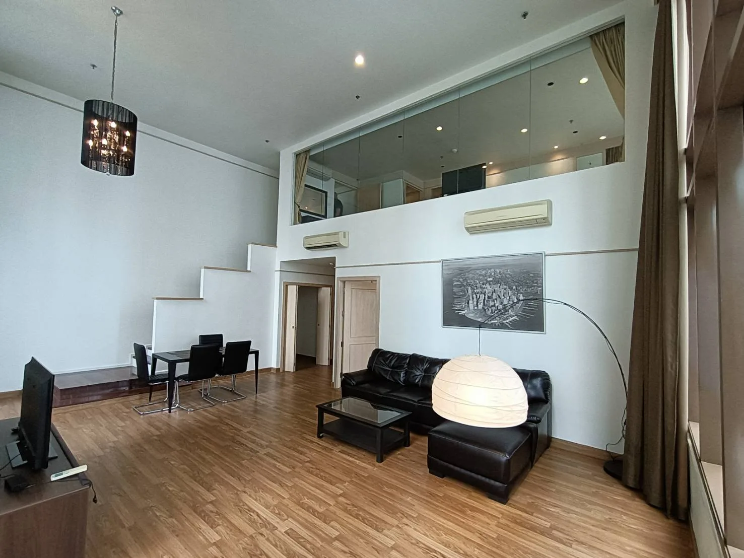 The Emporio Place — photo 2