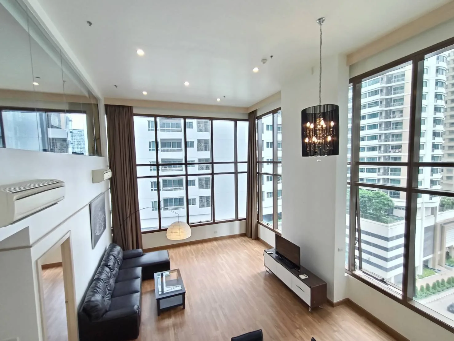 The Emporio Place — photo 6