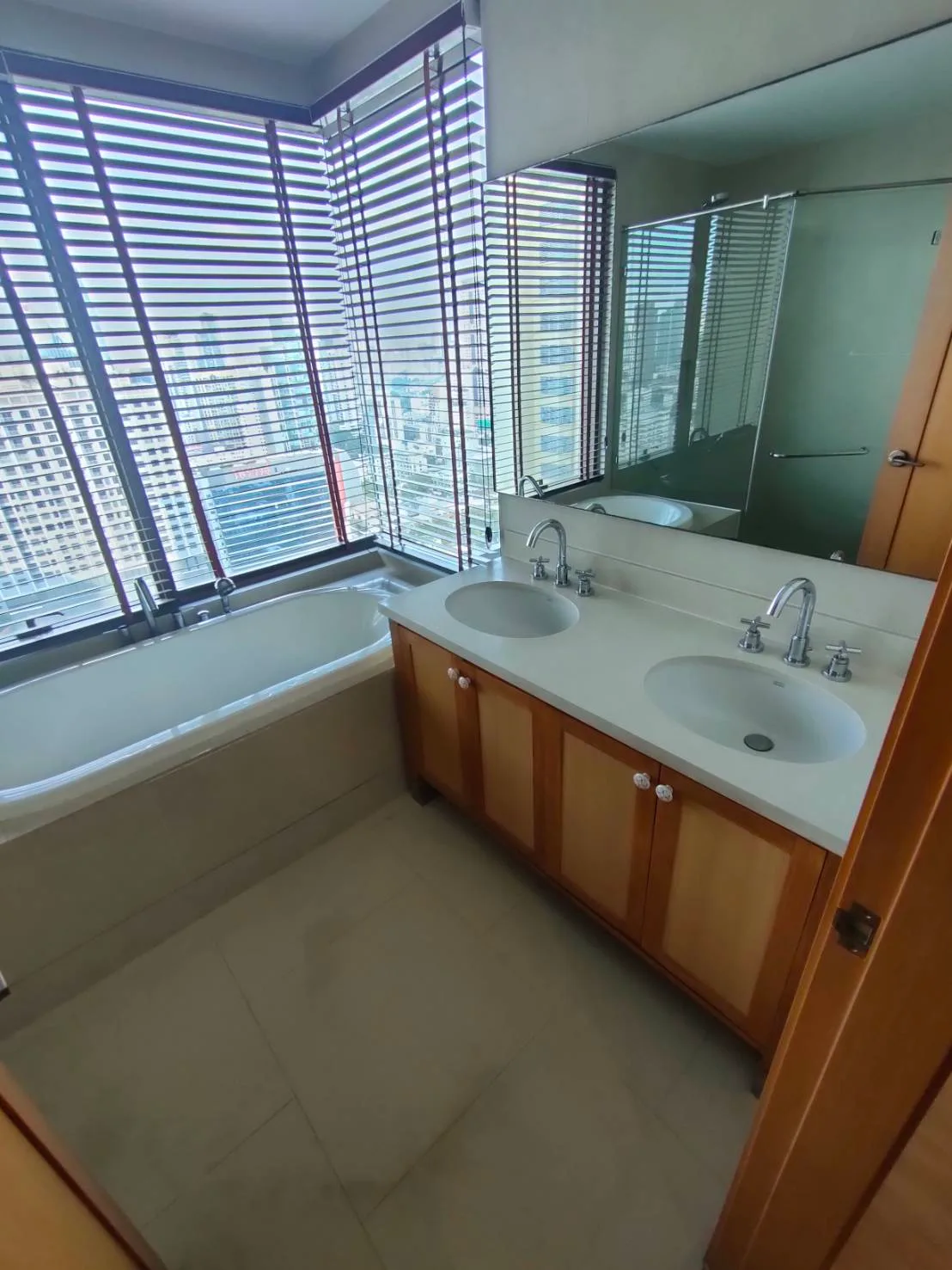 The Emporio Place — photo 10
