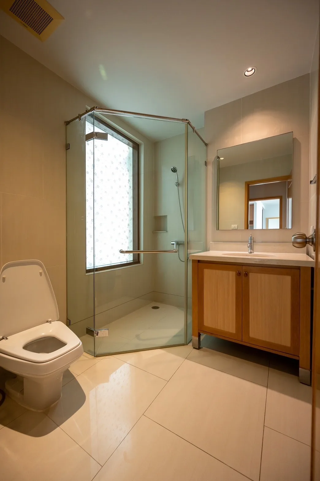 The Emporio Place — photo 13