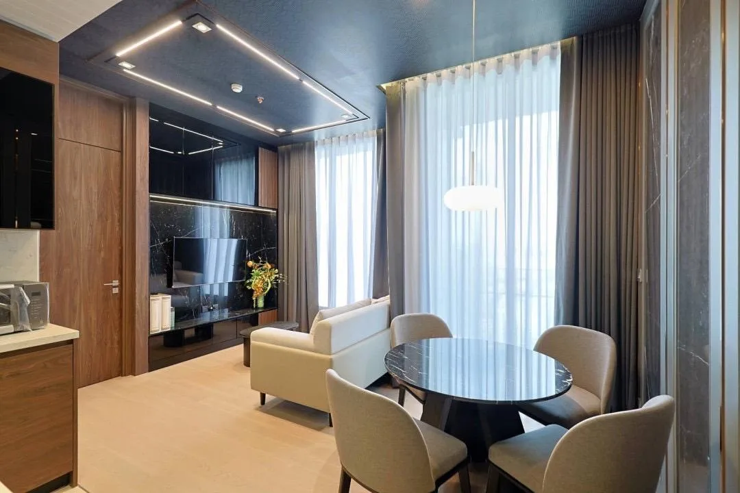 The Esse Asoke — photo 1