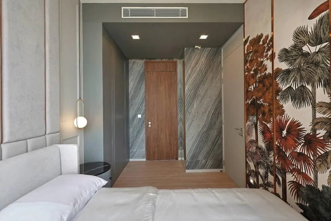 The Esse Asoke — photo 11