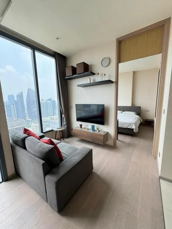 The Esse Asoke — photo 1