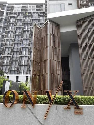 Onyx Phaholyothin — photo 7