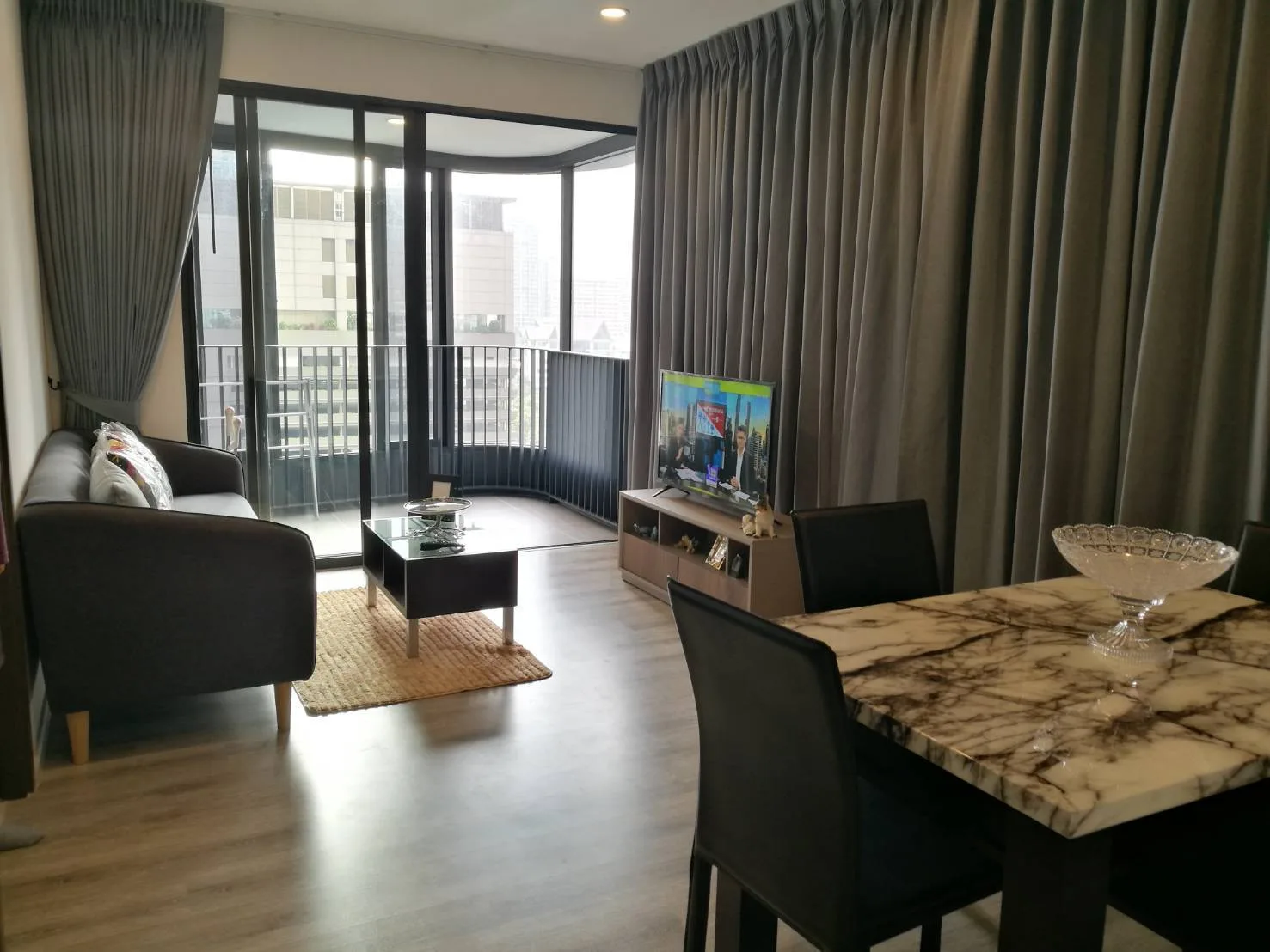 Ideo Mobi Asoke — photo 1