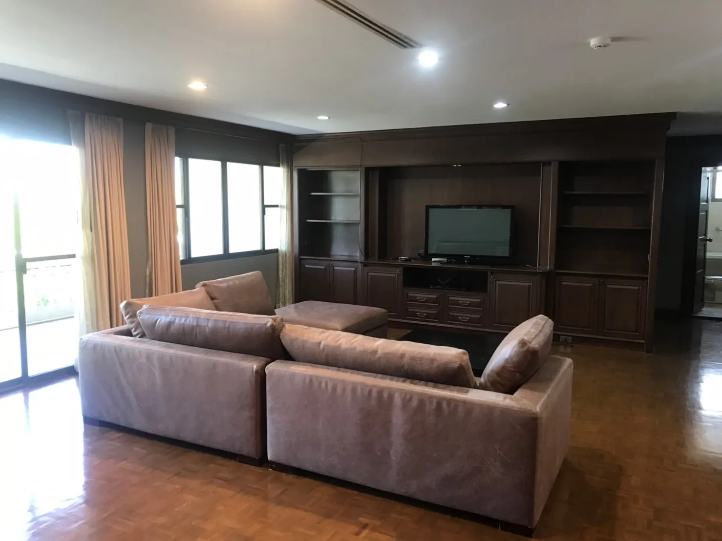 The Grand Ekkamai — photo 17
