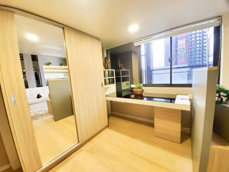 Chewathai Residence Asoke — photo 12