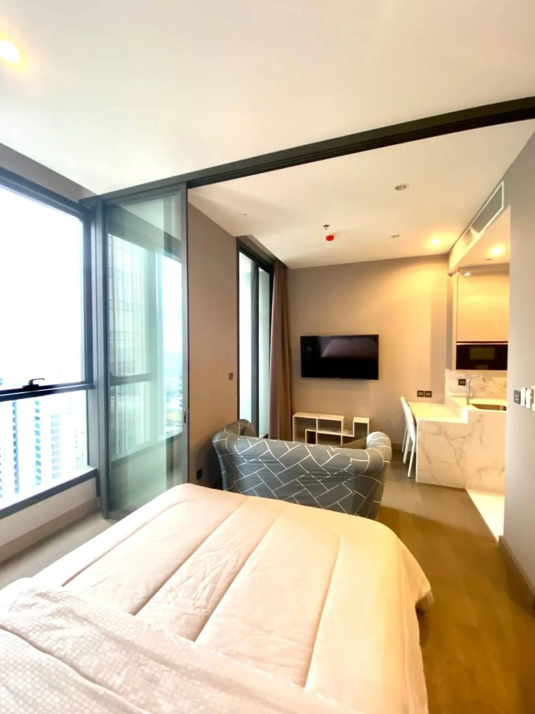 The Esse at Singha Complex — photo 3