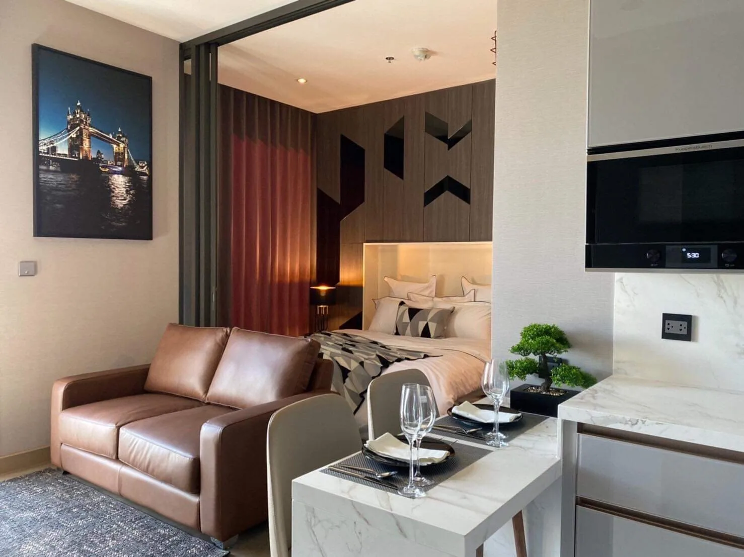The Esse at Singha Complex — photo 1
