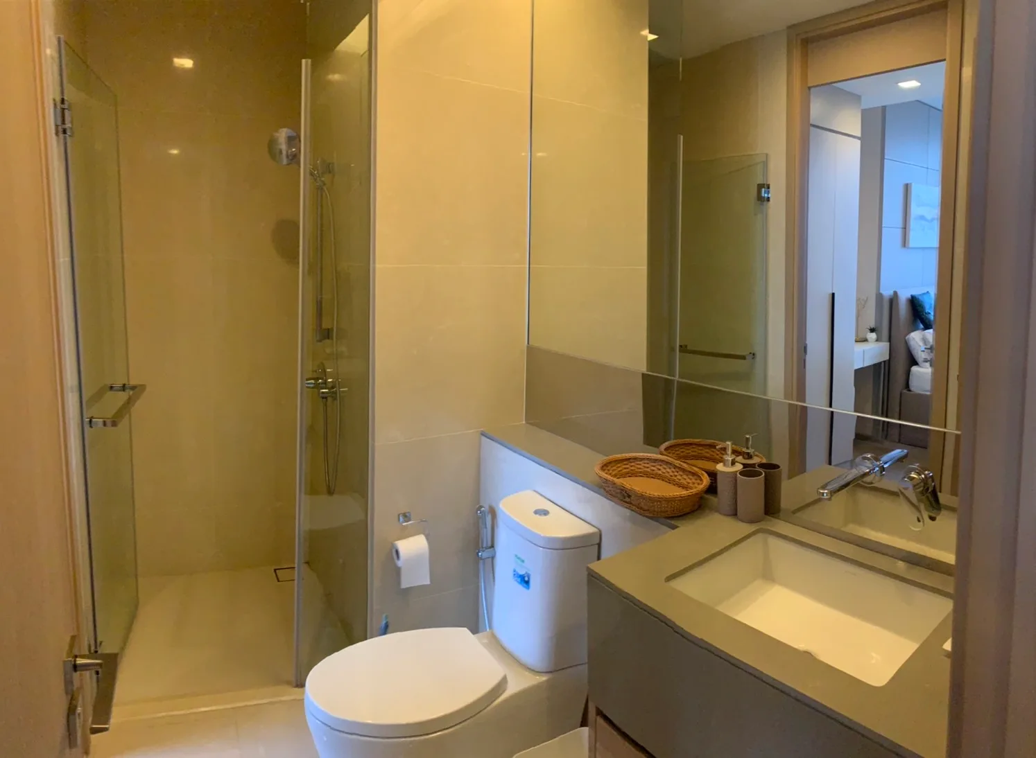 The Esse Asoke — photo 12