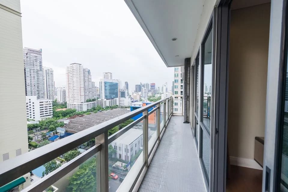 Bright Sukhumvit 24 — photo 12