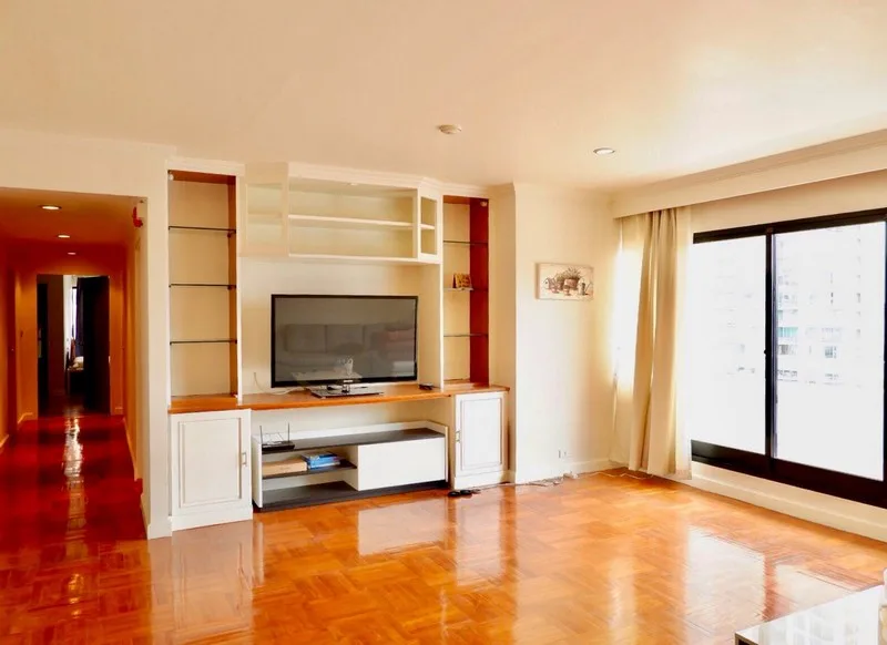 Prasanmit Condominium — photo 1