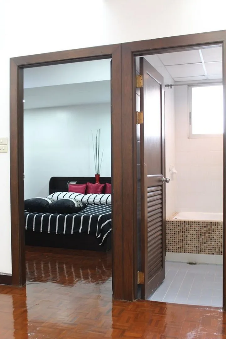 Prasanmit Condominium — photo 2