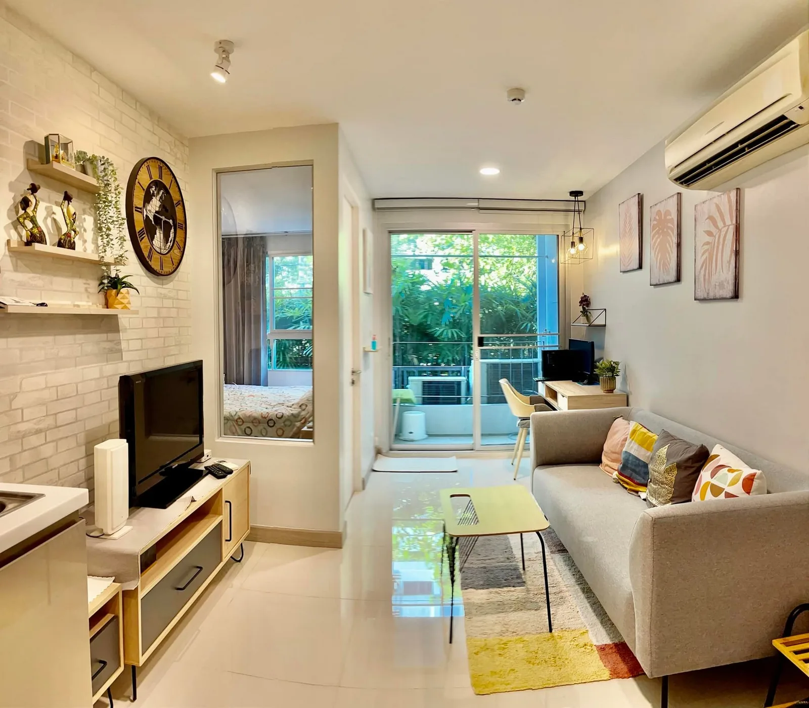 The Clover Thonglor — photo 1