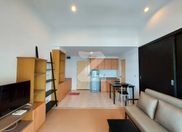 Silom Terrace — photo 1