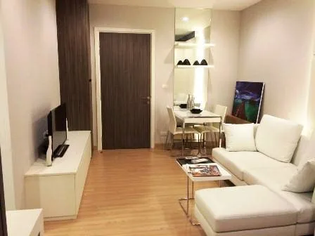 Urbano Absolute Sathon - Taksin — photo 1
