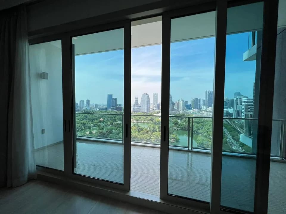 185 Rajadamri — photo 15