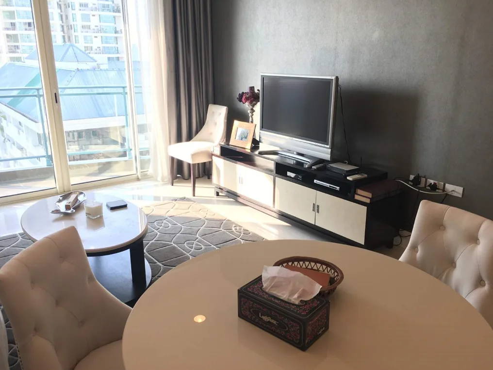 Q Langsuan — photo 3