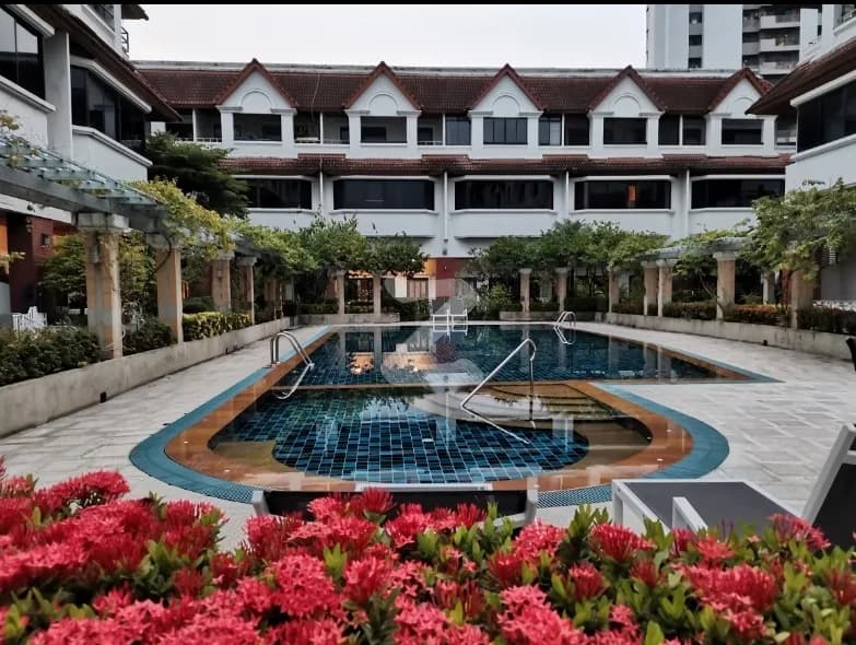 Lotus Point — photo 3