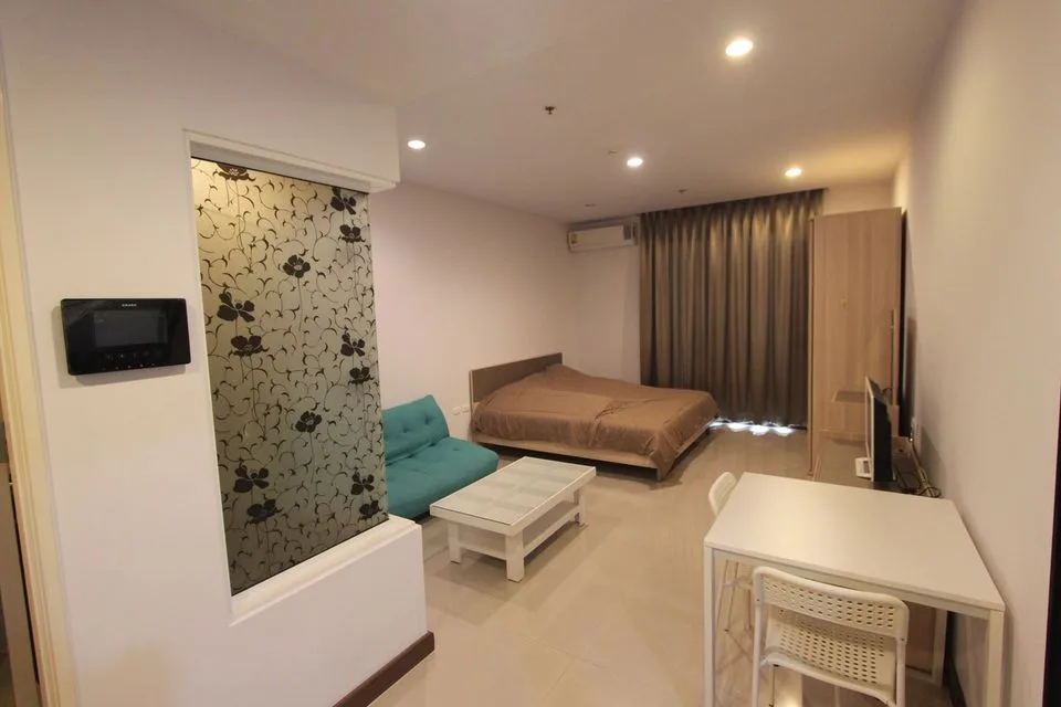 Supalai Premier @ Asoke — photo 1
