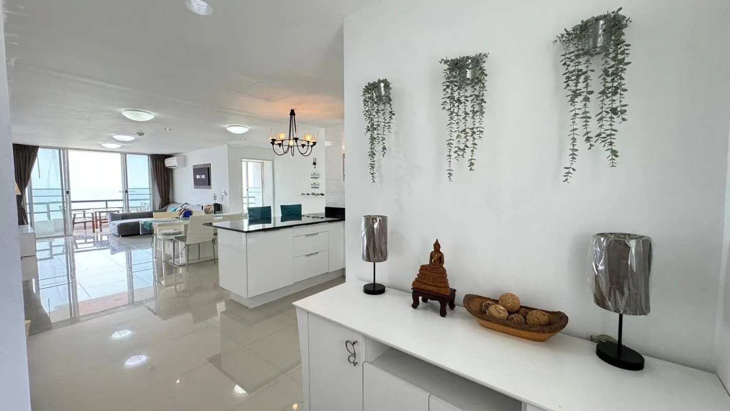 Rama Harbour View Condo — photo 1