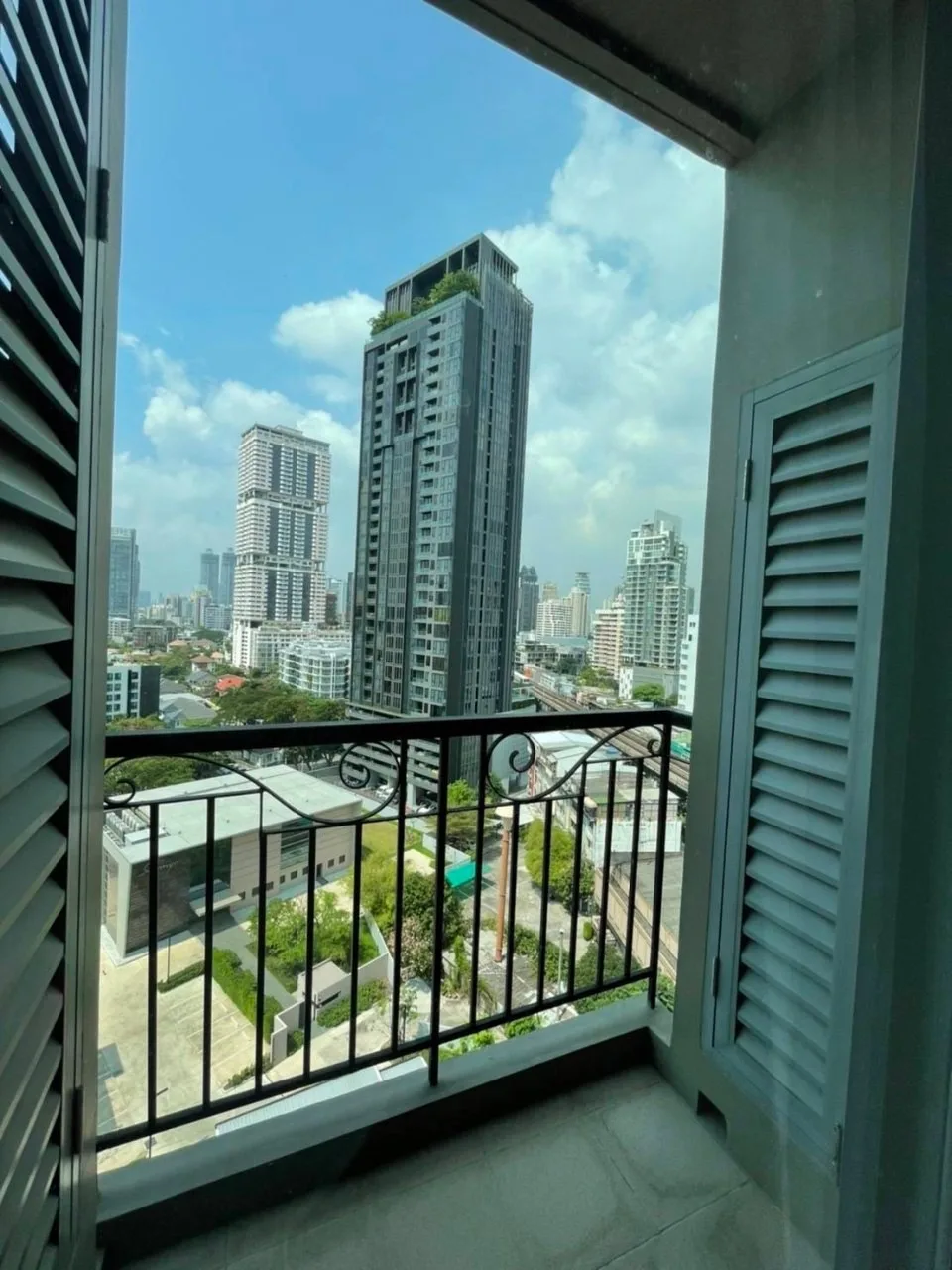 The Crest Sukhumvit 34 — photo 17