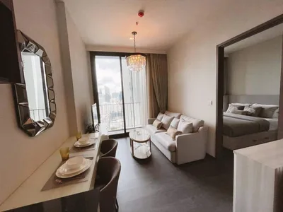 Edge Sukhumvit 23