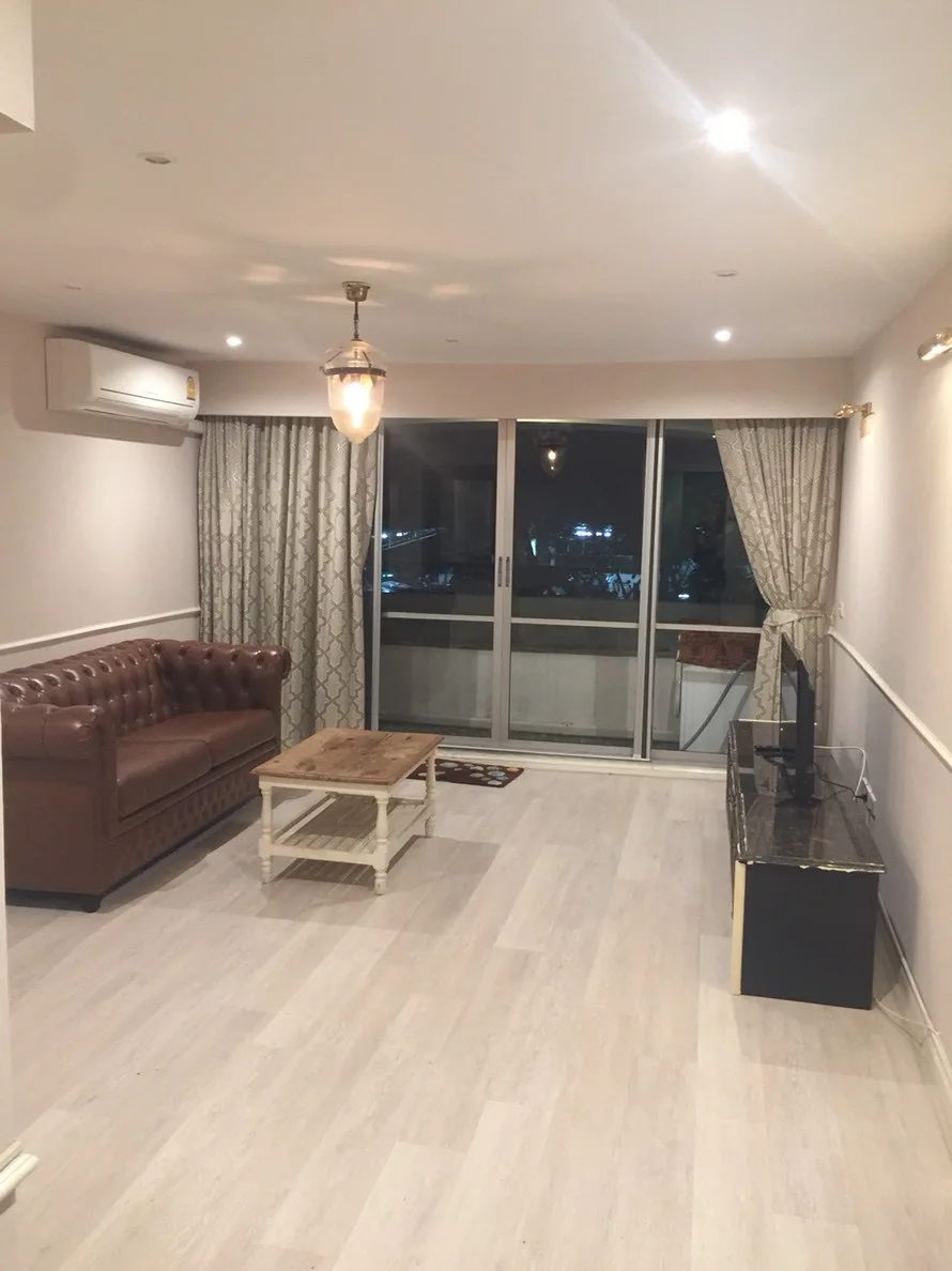 Raintree Villa — photo 1