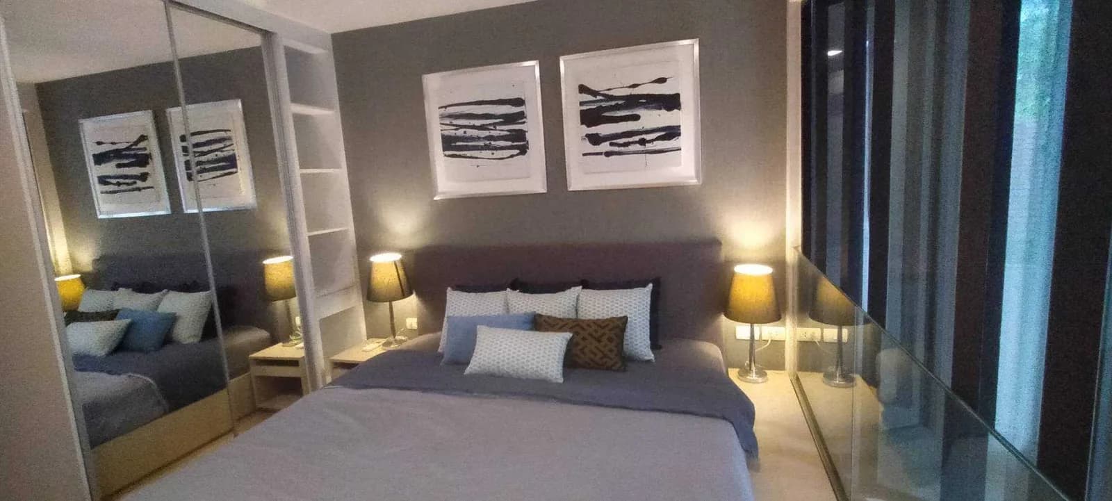 LIV@49 — photo 11