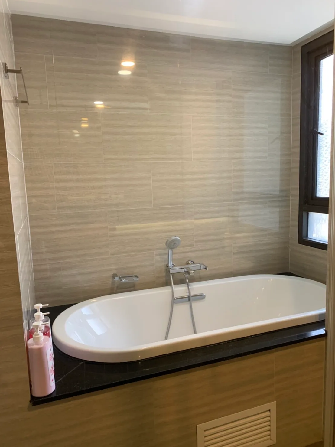 Klass Condo Langsuan — photo 14