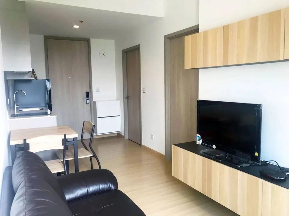 Whizdom Connect Sukhumvit — photo 1