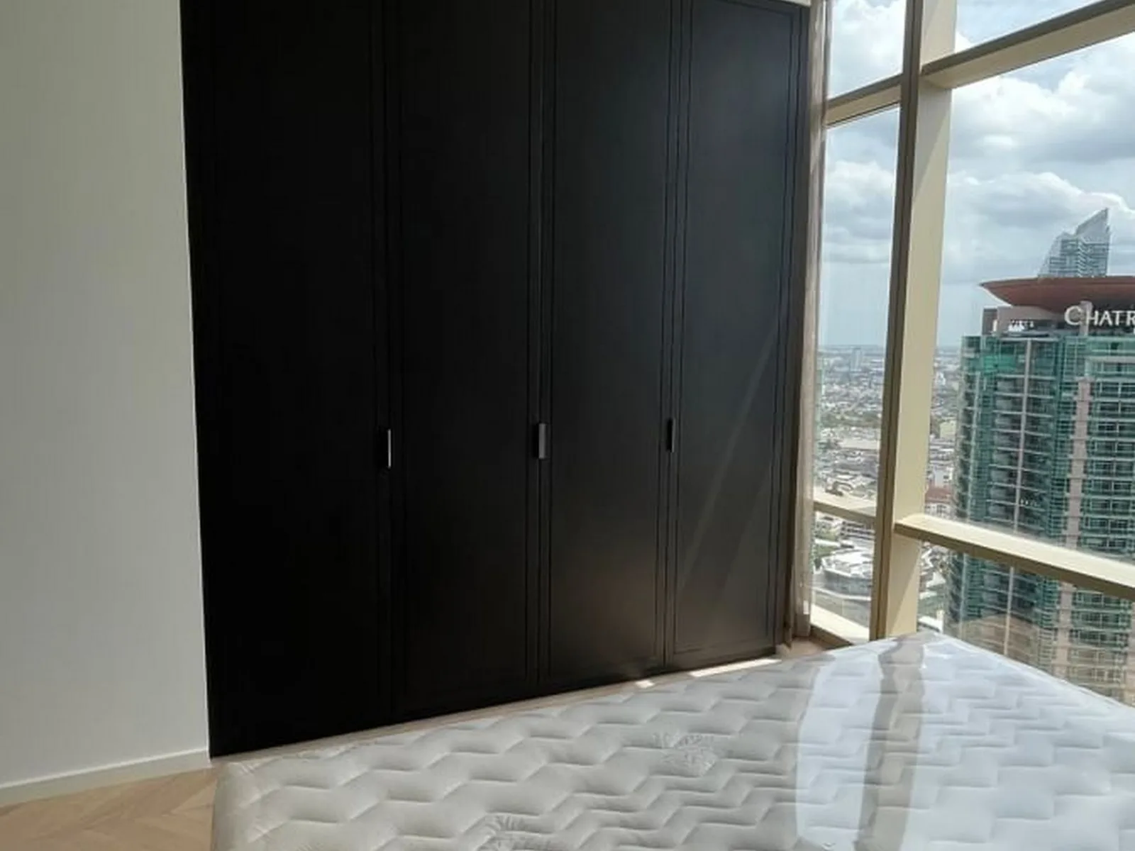 Four Seasons Private Residences Bangkok — photo 12