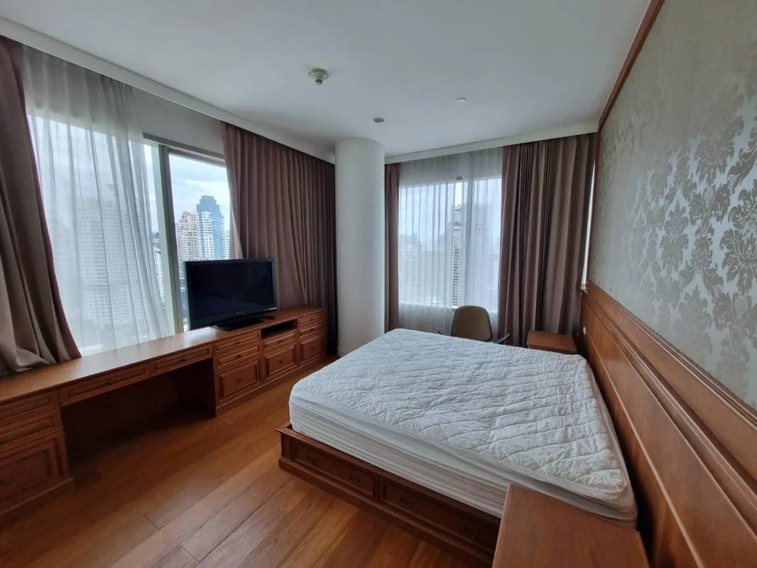 185 Rajadamri — photo 10