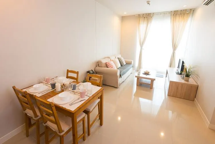 Circle Condominium — photo 2