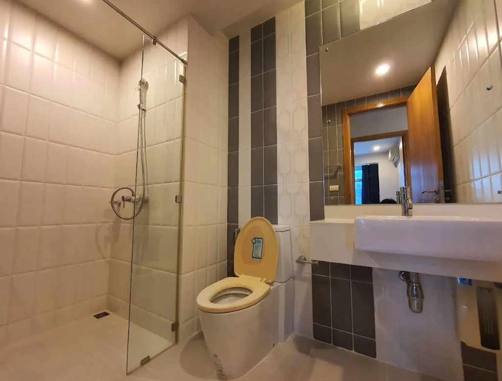 Circle Condominium — photo 10