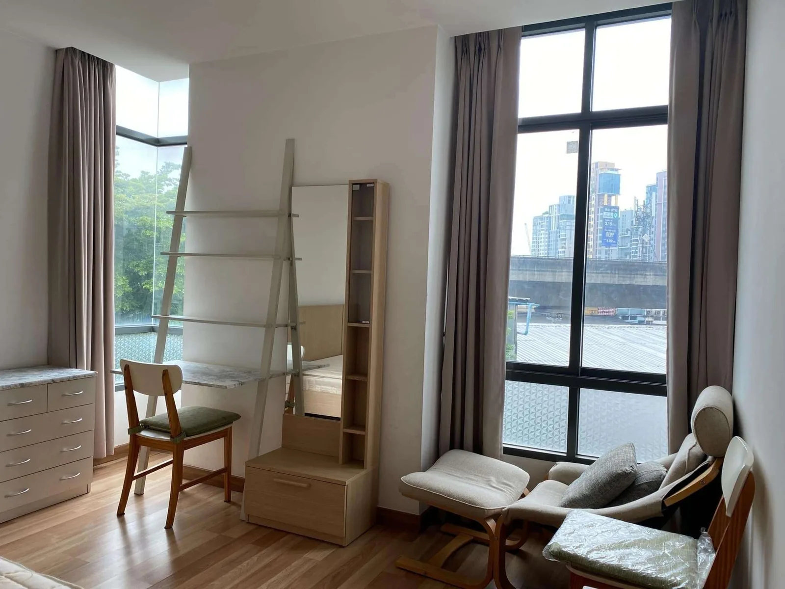Ideo Blucove Sukhumvit — photo 1