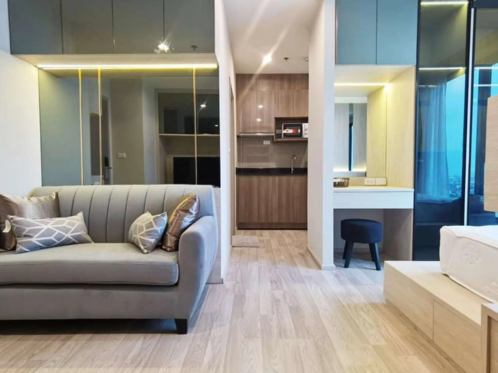 Ideo Mobi Sukhumvit East Point — photo 1