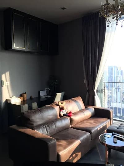 Edge Sukhumvit 23