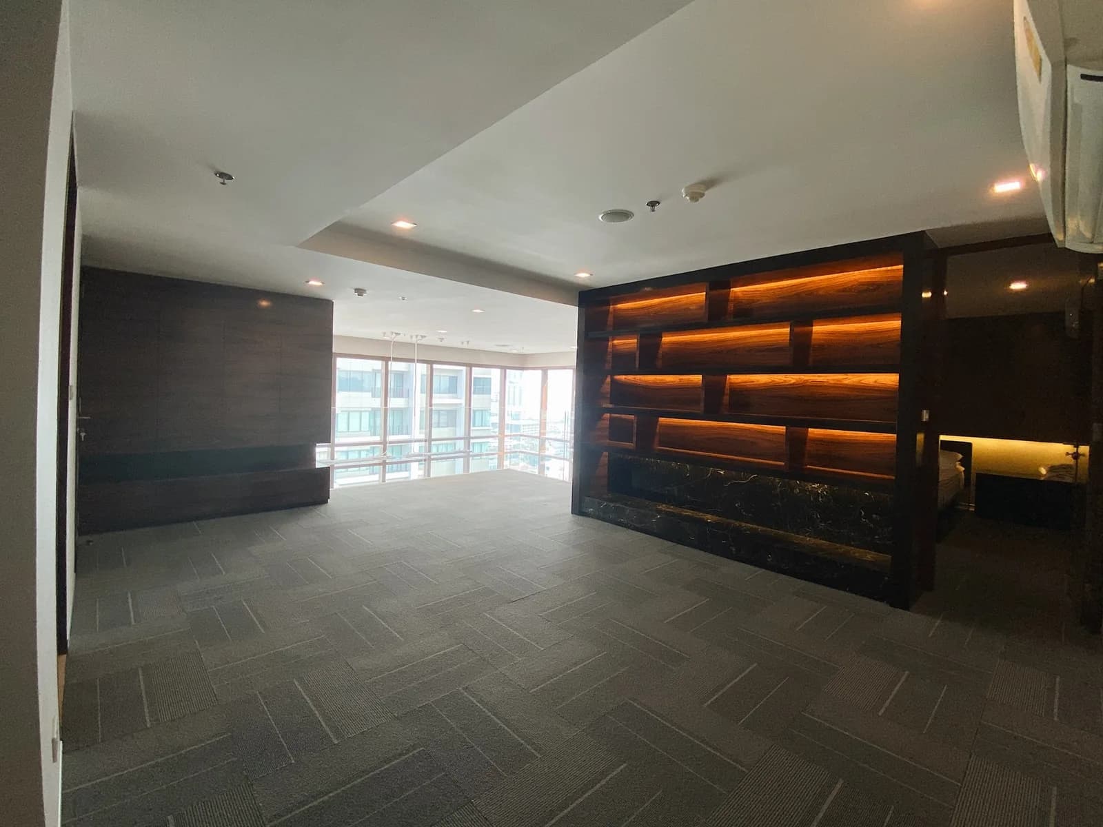 The Emporio Place — photo 7