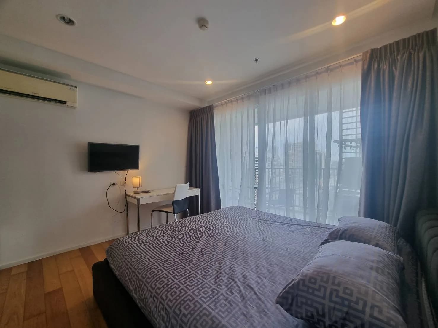 15 Sukhumvit Residences — photo 9
