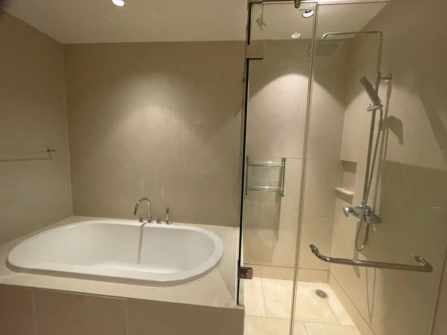 The Emporio Place — photo 12