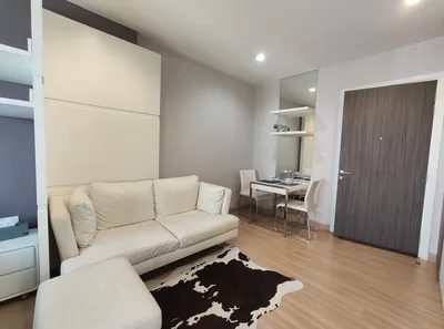 Urbano Absolute Sathon - Taksin