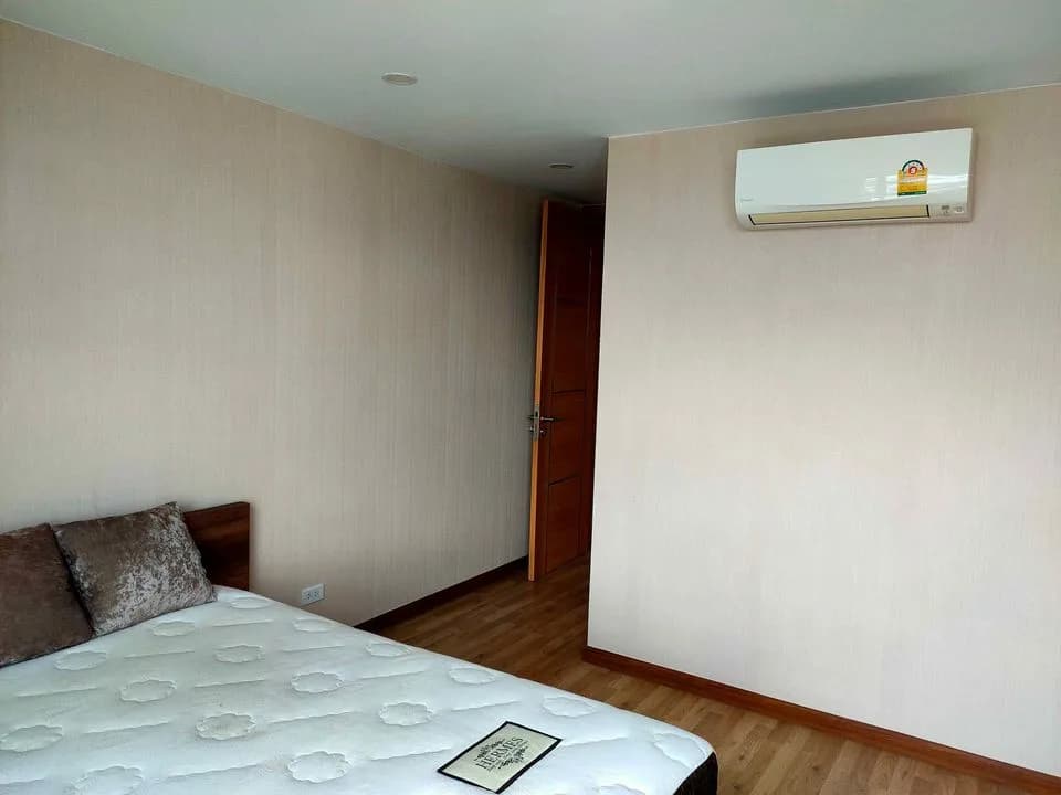 D'Rouvre Condominium — photo 3