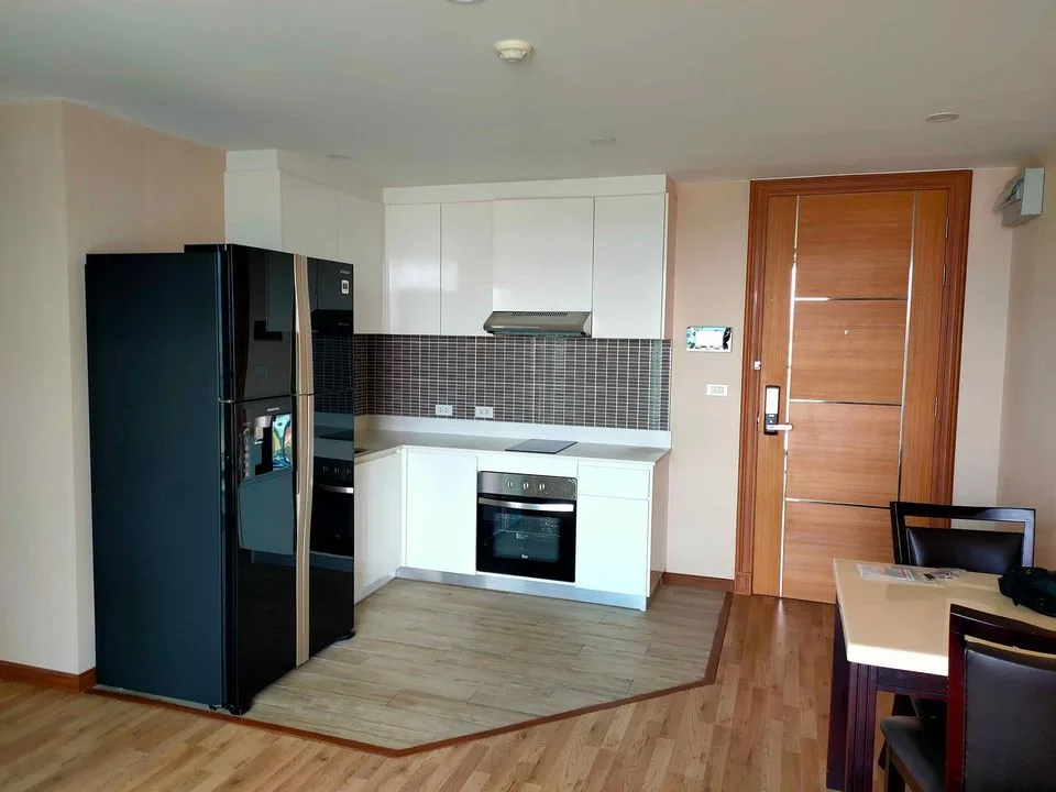 D'Rouvre Condominium — photo 7