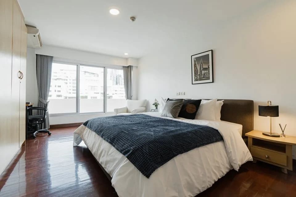 Navin Court — photo 6