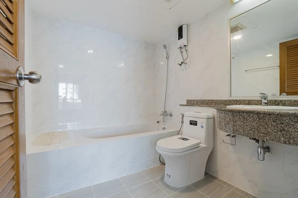 Navin Court — photo 10