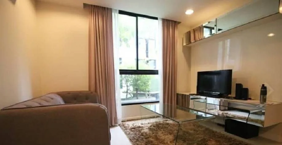 Zenith Place Sukhumvit 42 — photo 1