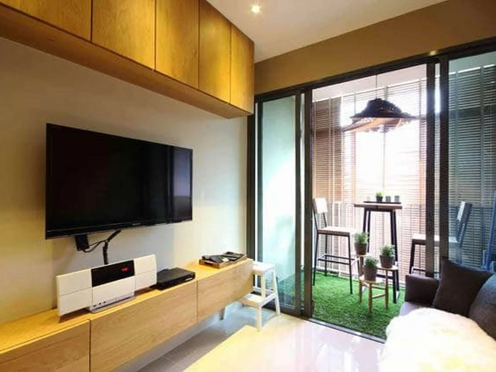 Ideo Blucove Sukhumvit — photo 1