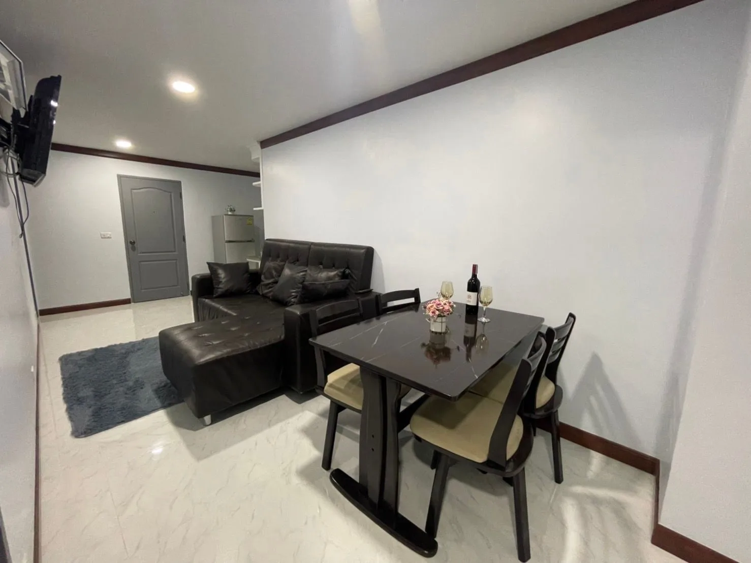 15 Suite — photo 2