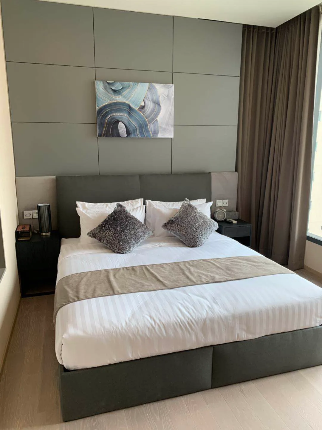 The Esse Asoke — photo 3